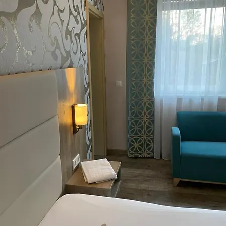 Konukevi Forsthaus Am 3*