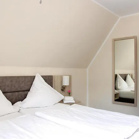 Forsthaus Am Πανσιόν 3*